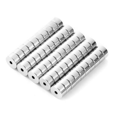 Magnet neodymový okrúhly s otvorom priemer 6/1,5mm výška 3mm sila 760g