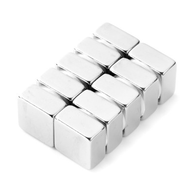 Magnet neodymový obdlžníkový 15x15x8mm sila 8,1kg